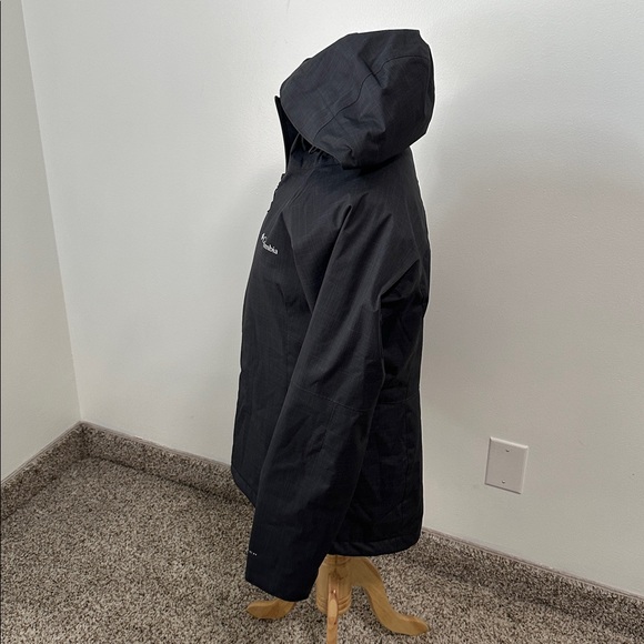 🎀 Columbia Winter Coat - Picture 2 of 5